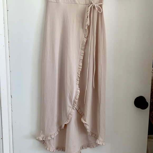 Top Shop Cream Wrap Dress - Picture 2 of 3